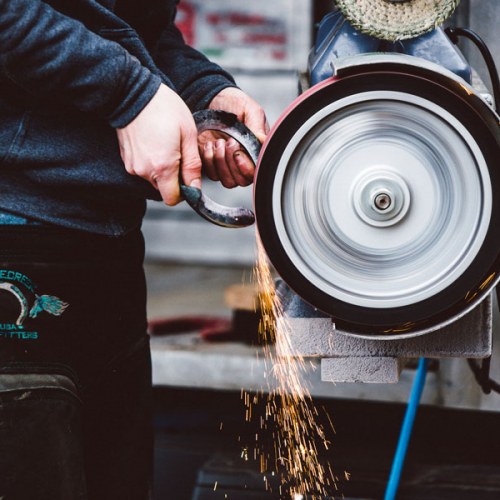 EM Farrier grinding